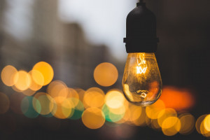 Зачем нужен стабилизатор напряжения?